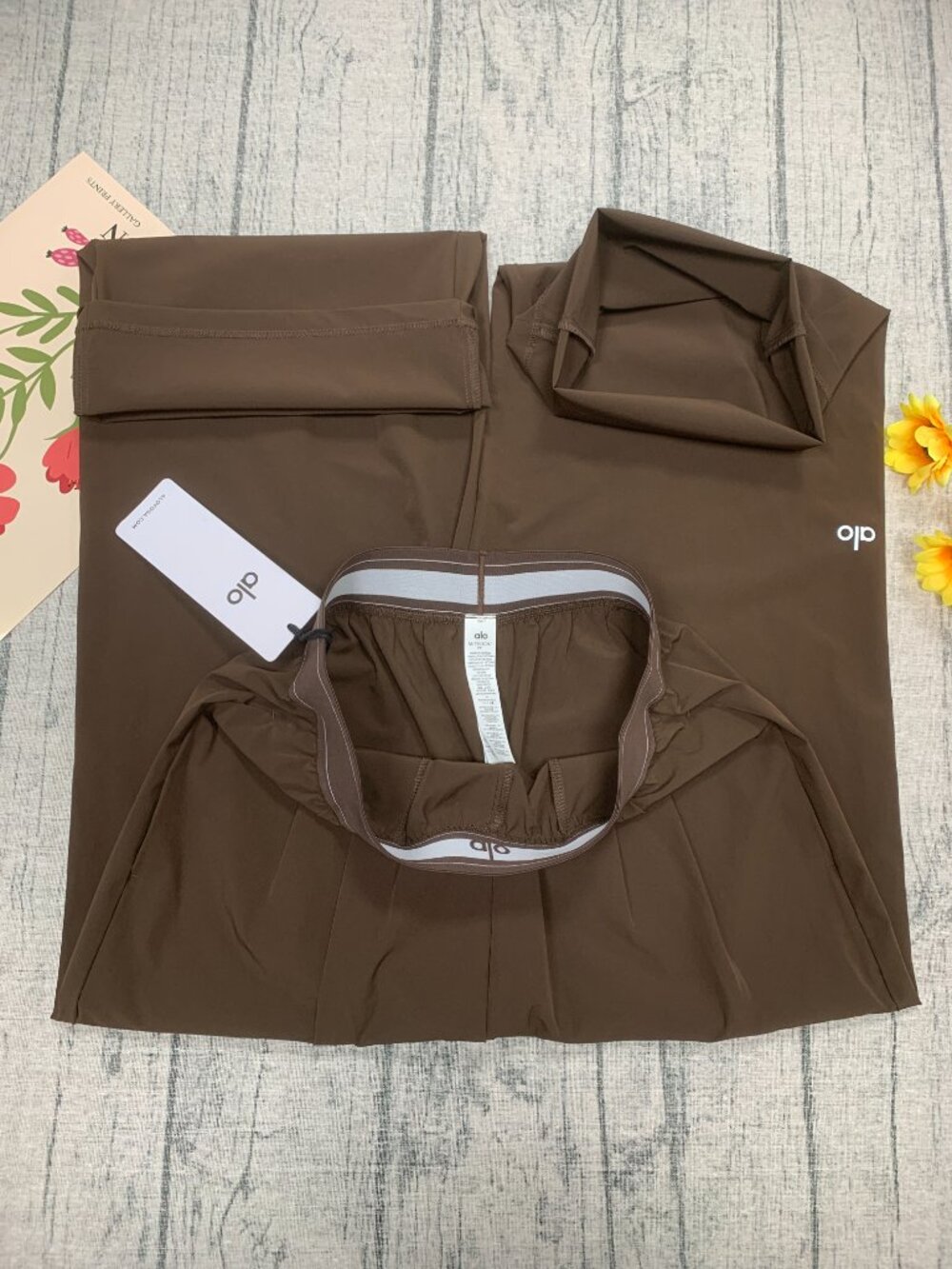 NWT Espresso ALO Yoga Suit Up Trouser🎂Regular 30" Inseam Elevated Casual - Picture 5 of 8